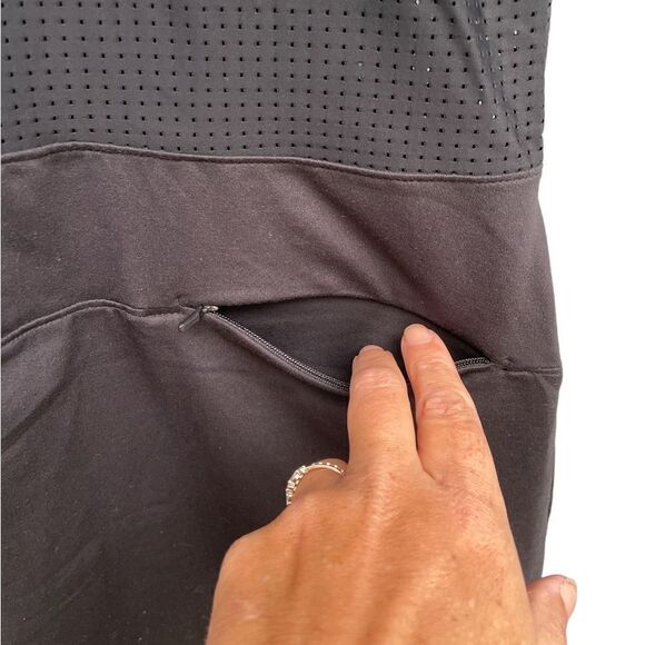 NWT CALIA by Carrie Underwood Perforated Sleeveless Golf Dress Black XS - Picture 8 of 11